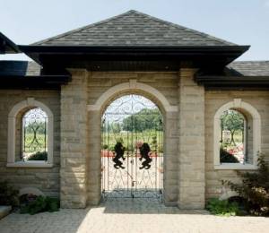 Hudson Luxury Estate Homes